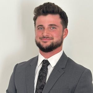 Meet your Posher, Grant